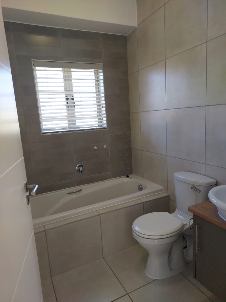 To Let 2 Bedroom Property for Rent in Mooikloof Country Estate Western Cape